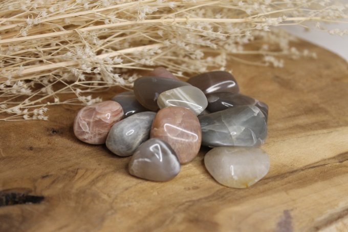 Pierre roulée de Pierre de lune