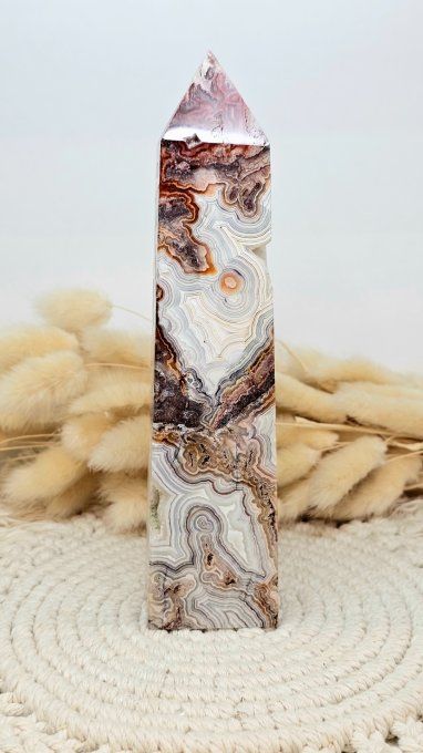 Pointe Agate Crazy Lace