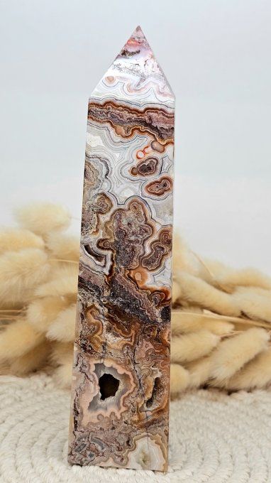 Pointe Agate Crazy Lace