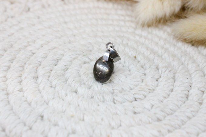 Pendentif Pierre de lune noire